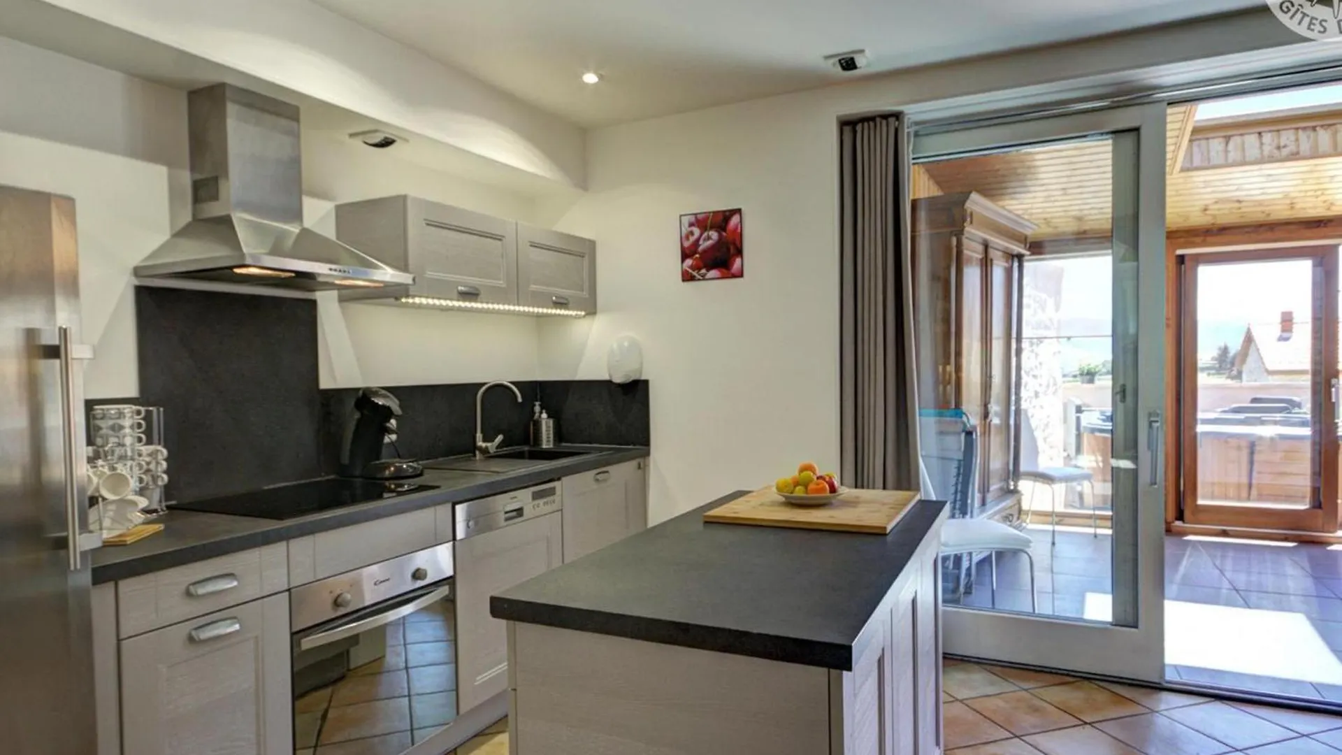 Holiday home Gite De Charme Avec Spa, Hammam Et Velo Electrique Pres Du Parc Du Pilat - Fr-1-496-8 Cellieu